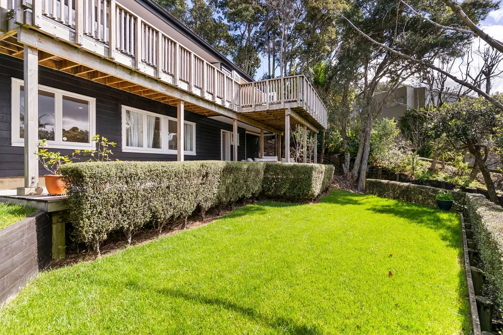Photos of 112A Coates Avenue