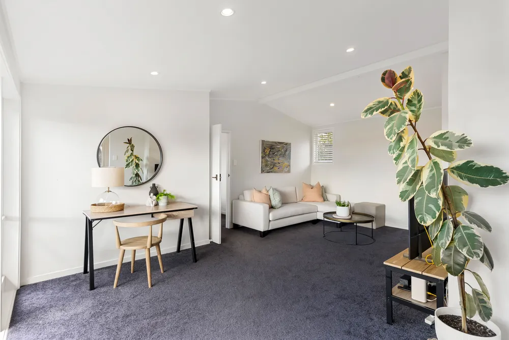 Photos of 112A Coates Avenue