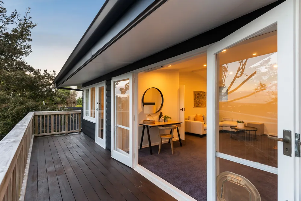 Photos of 112A Coates Avenue