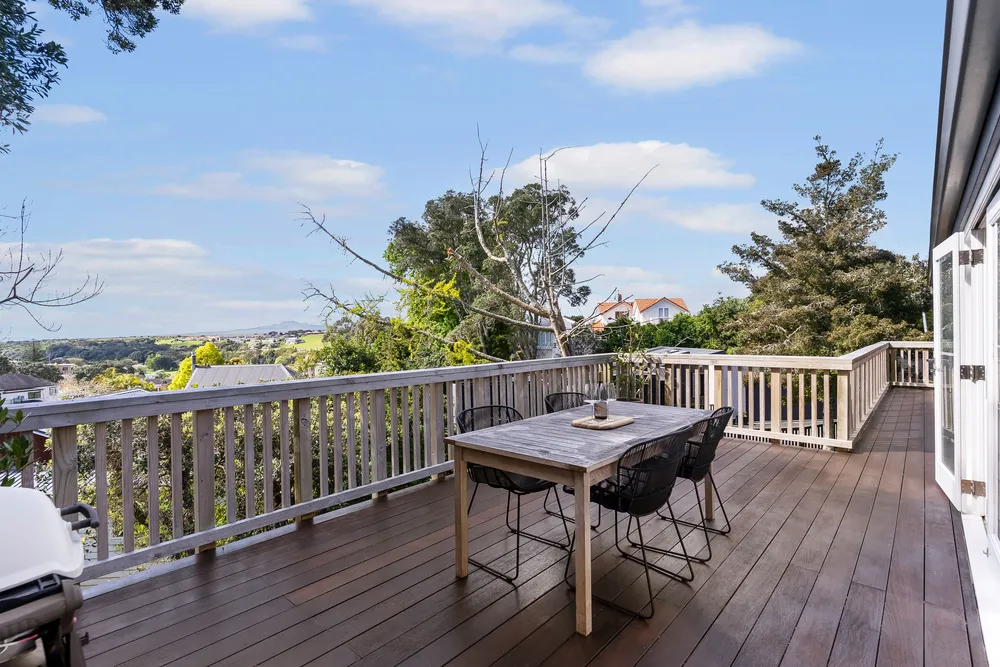 Photos of 112A Coates Avenue