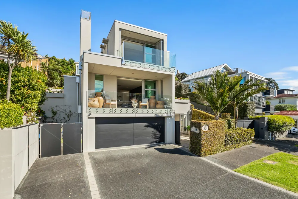 Photos of 33A Marau Crescent