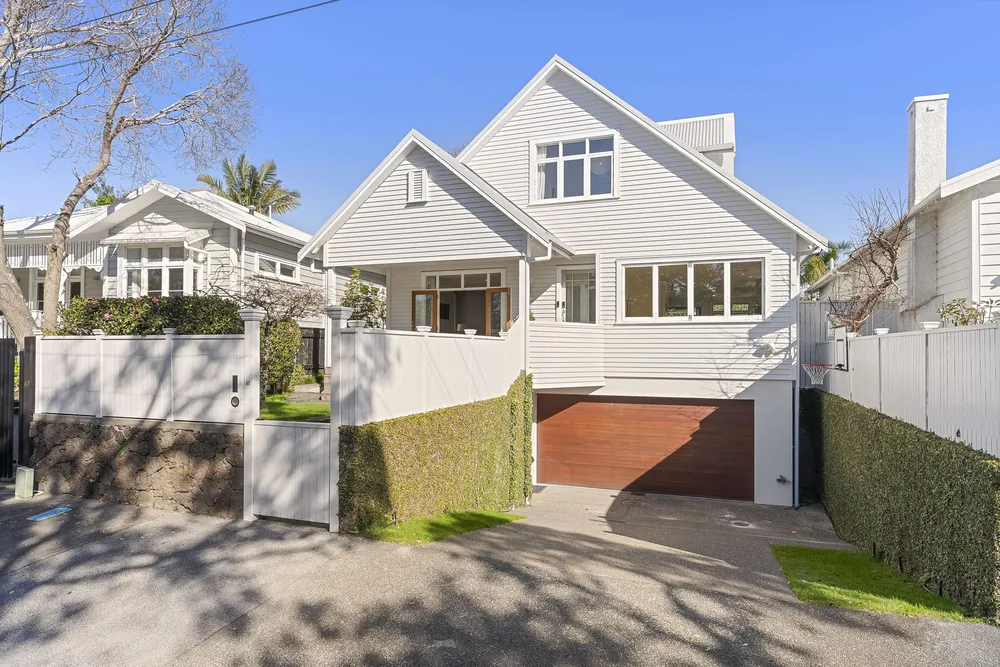 Photos of 60 Elgin Street