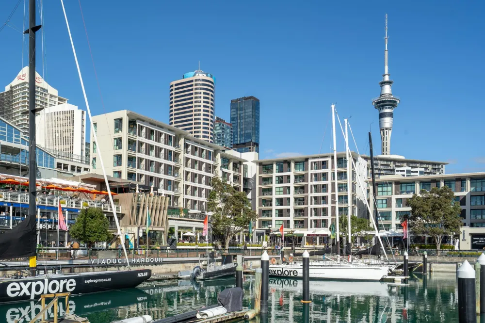 Photos of 306/85 Customs Street West