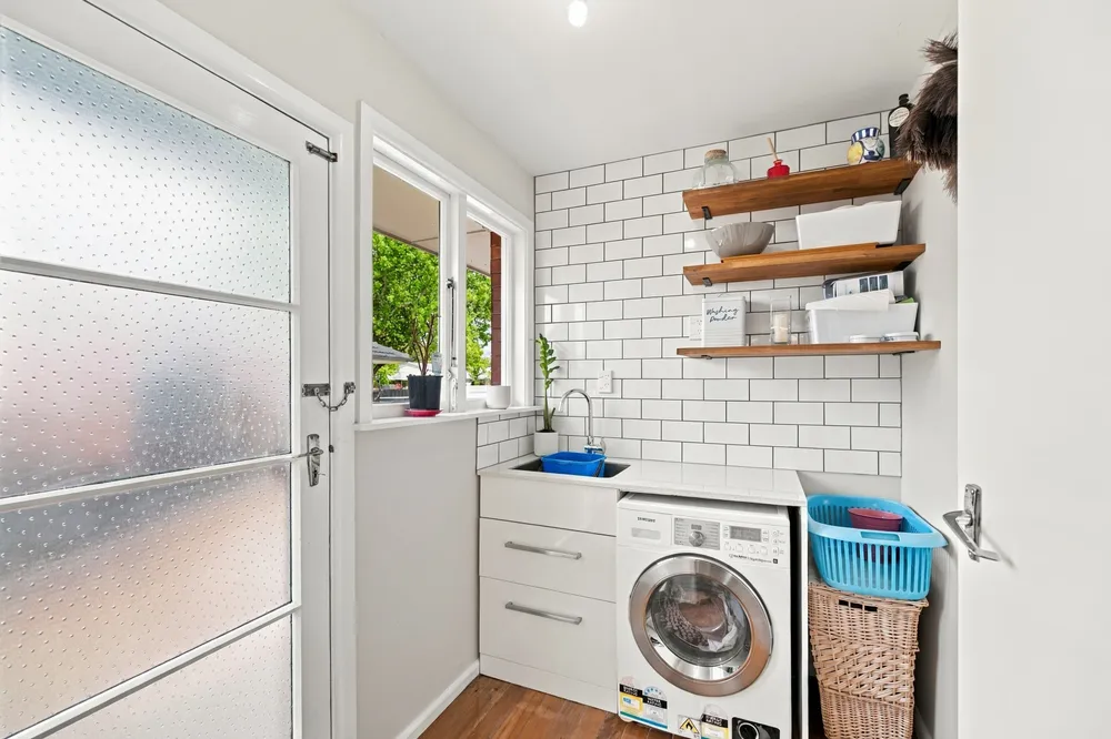 Photos of 48 Whitby Street