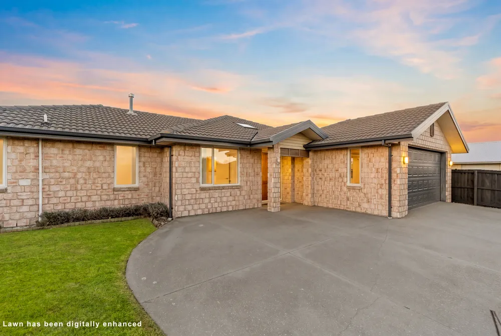 Photos of 17 Cunneen Place