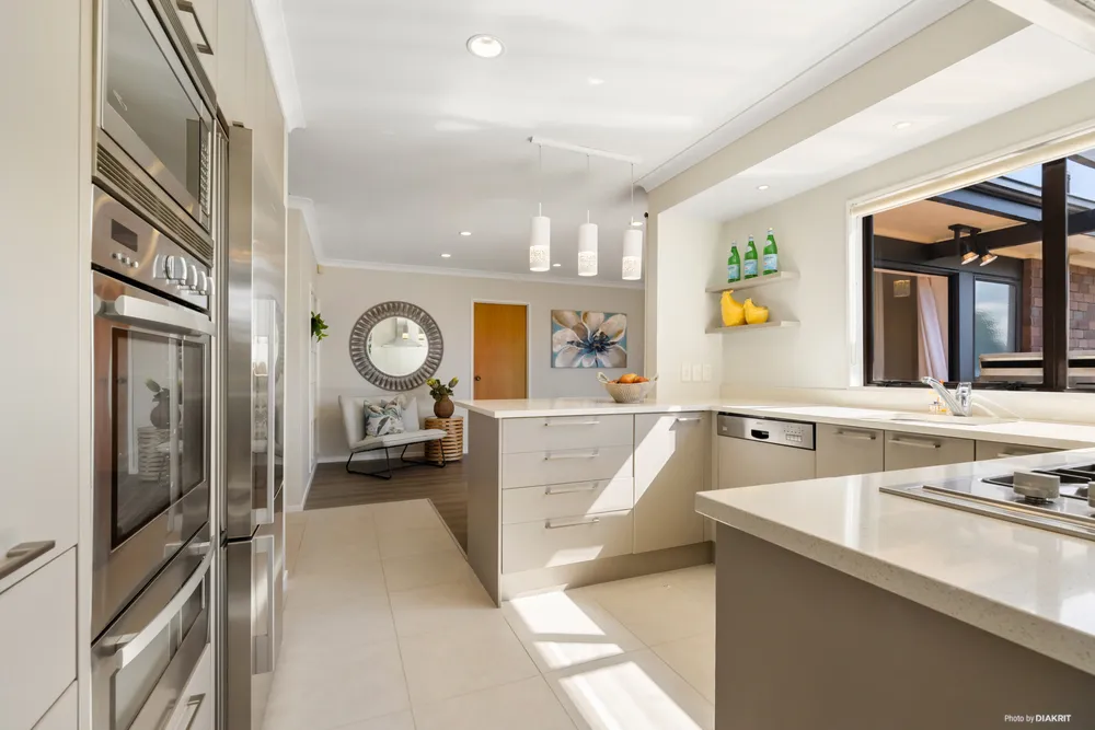 Photos of 11 Eastridge Court
