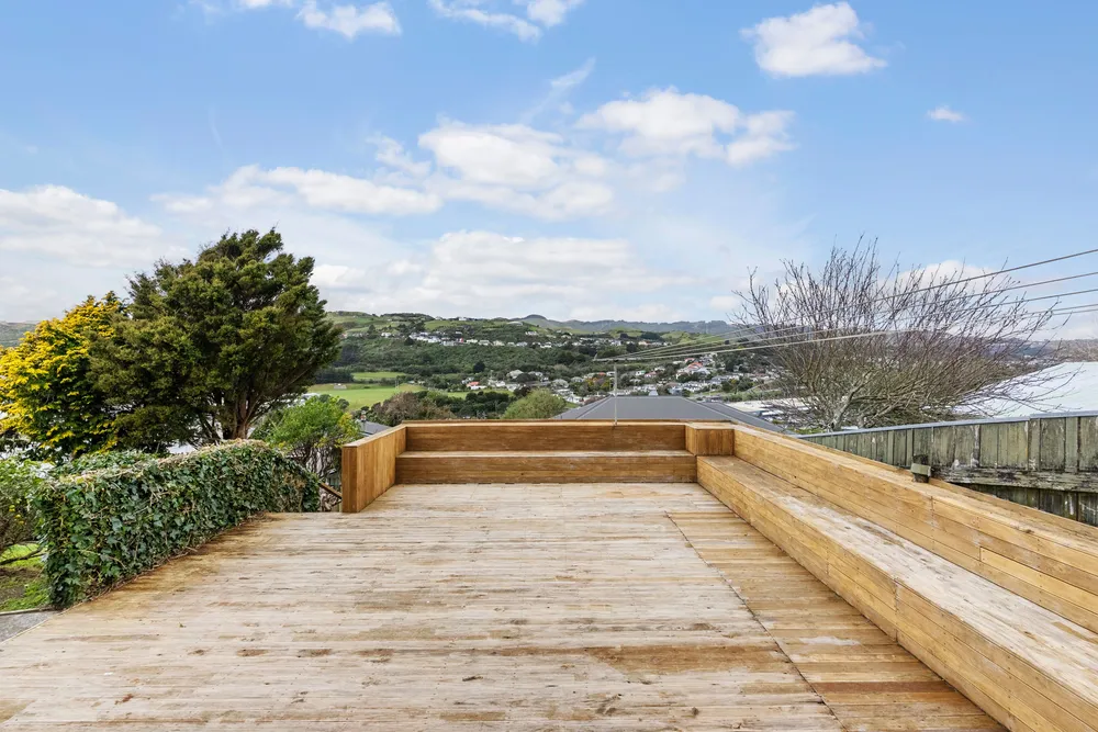 Photos of 50 Davidson Crescent