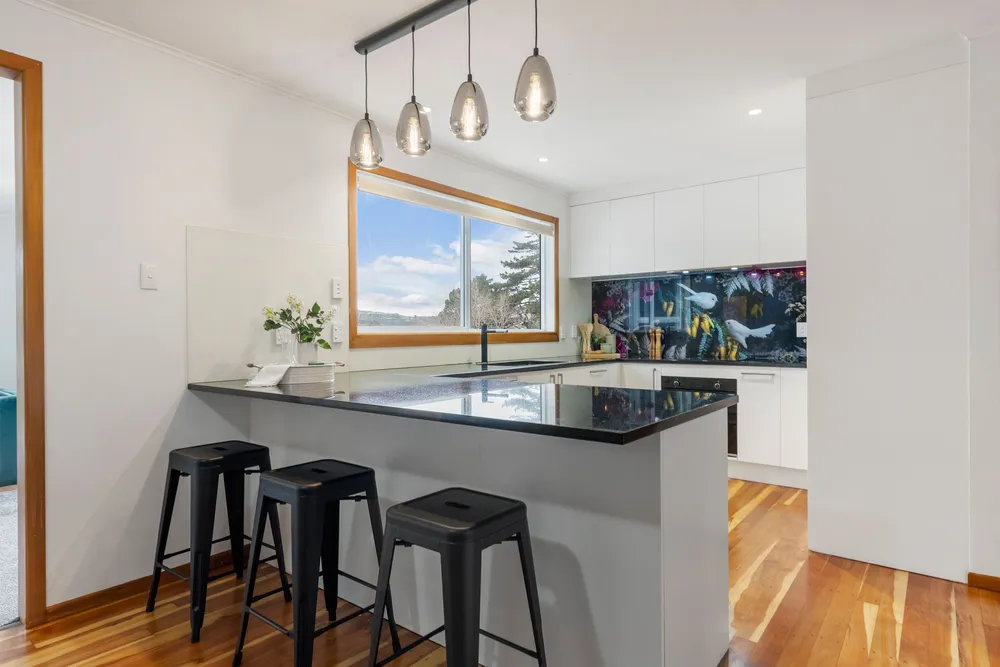 Photos of 50 Davidson Crescent