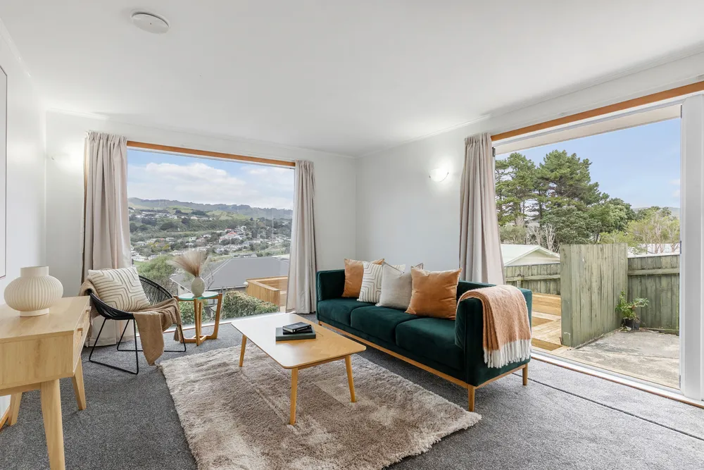 Photos of 50 Davidson Crescent