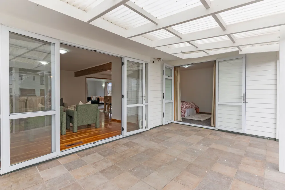 Photos of 50 Davidson Crescent