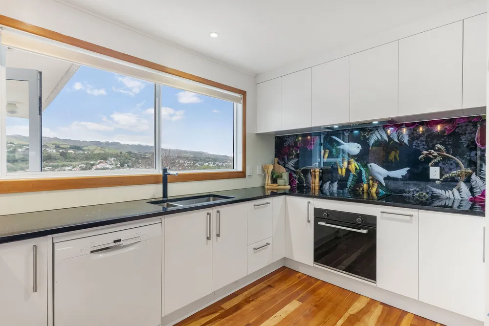 Photos of 50 Davidson Crescent