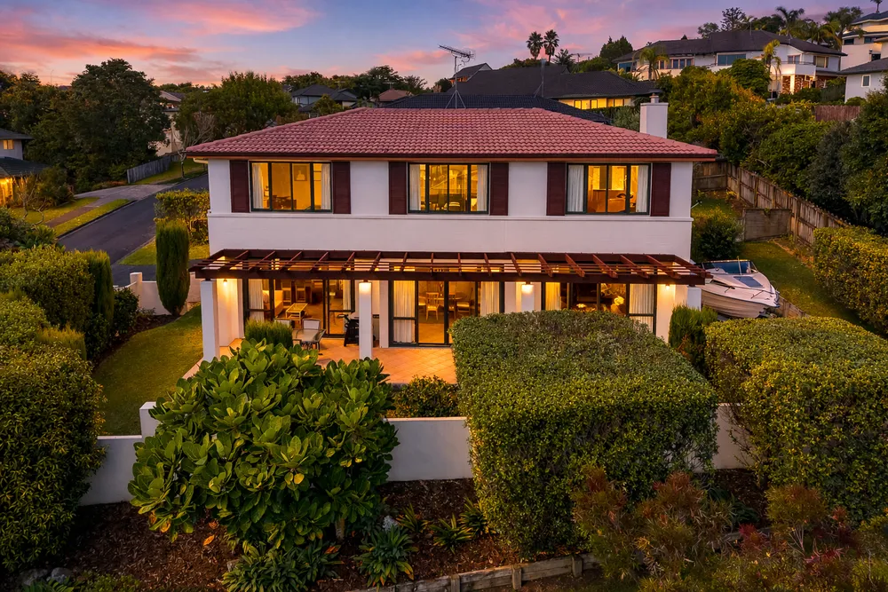 Photos of 30 Woodridge Avenue