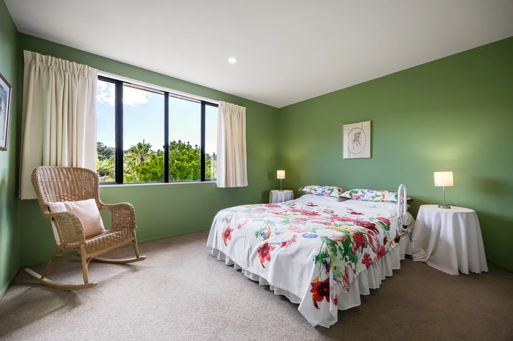 Photos of 30 Woodridge Avenue