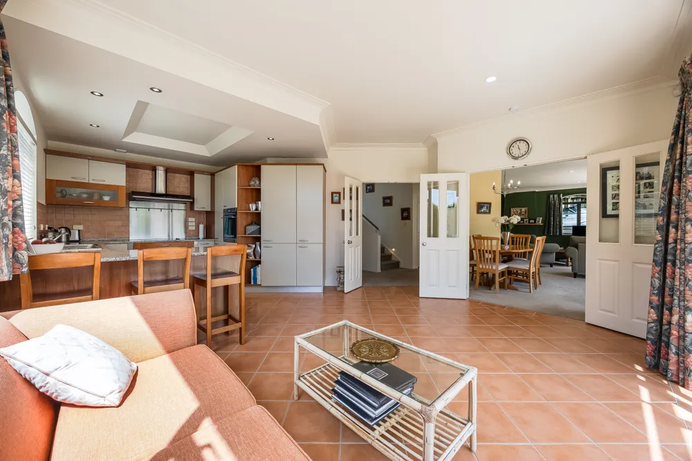 Photos of 30 Woodridge Avenue