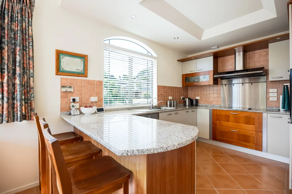 Photos of 30 Woodridge Avenue
