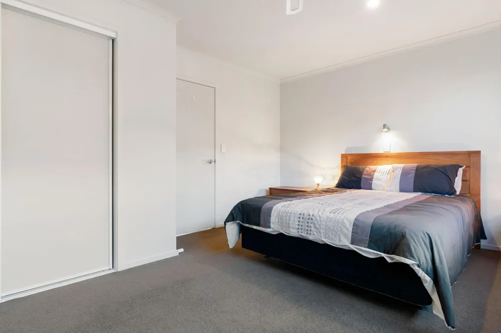 Photos of 13 Edgeview Crescent