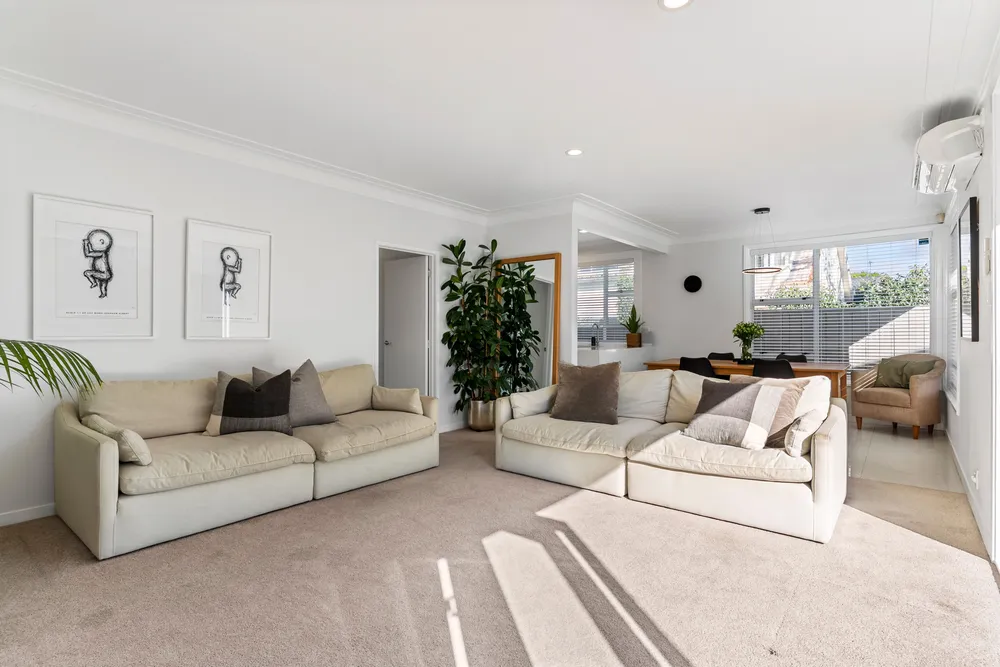 Photos of 105a Allum Street