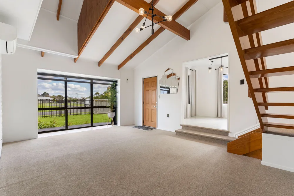 Photos of 18 Brownlie Crescent