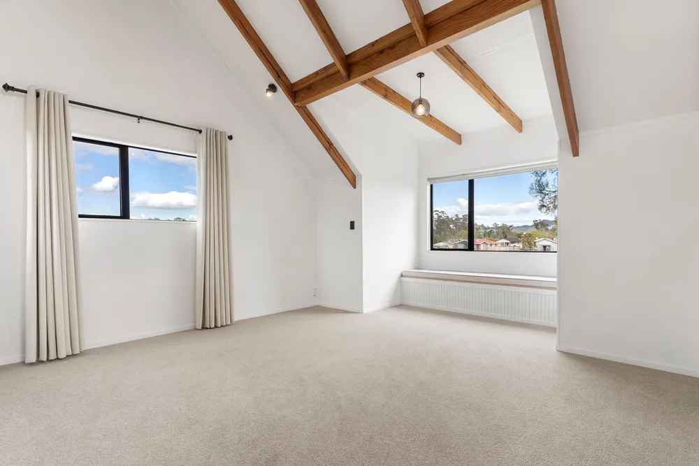 Photos of 18 Brownlie Crescent