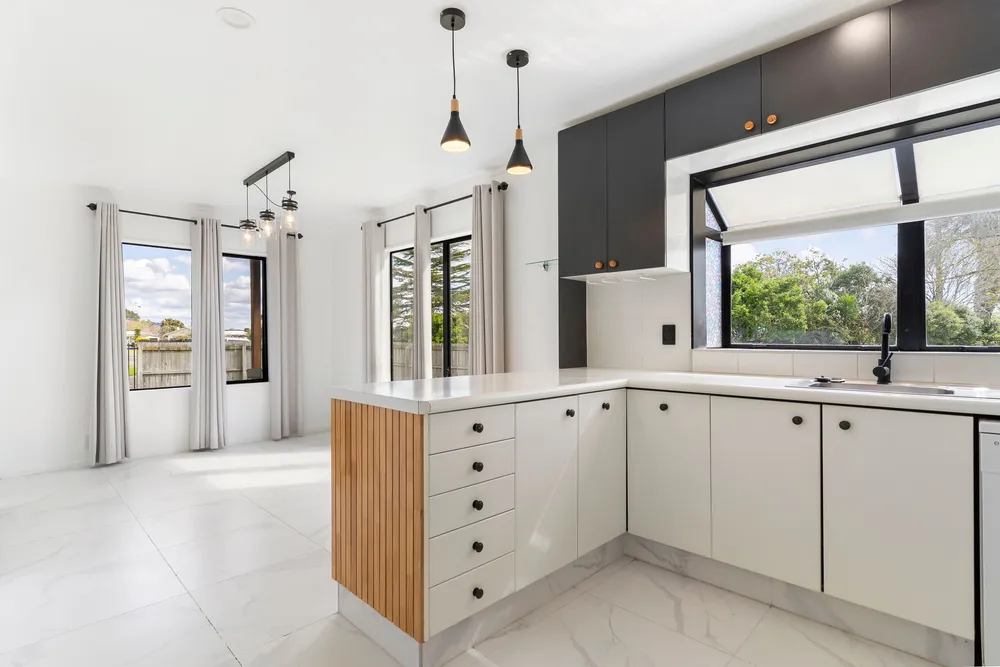 Photos of 18 Brownlie Crescent