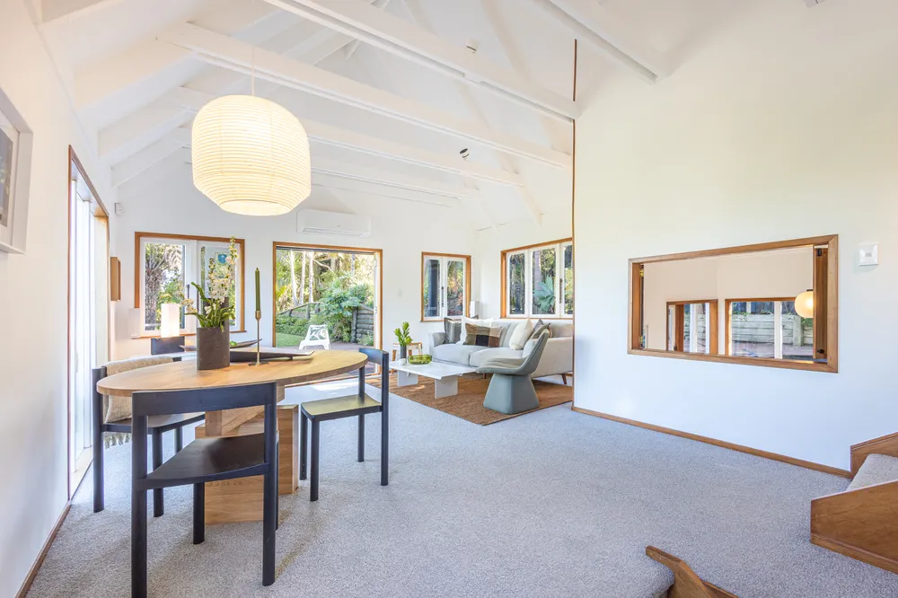 Photos of 27 Rosecamp Road