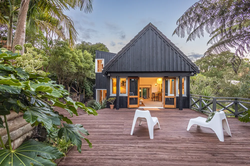 Photos of 27 Rosecamp Road