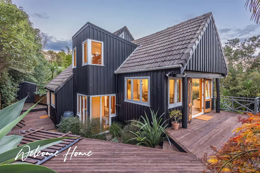 Photos of 27 Rosecamp Road