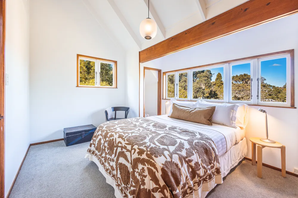Photos of 27 Rosecamp Road