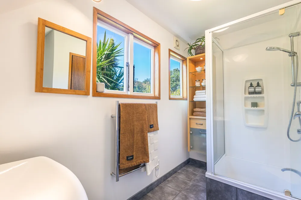 Photos of 27 Rosecamp Road