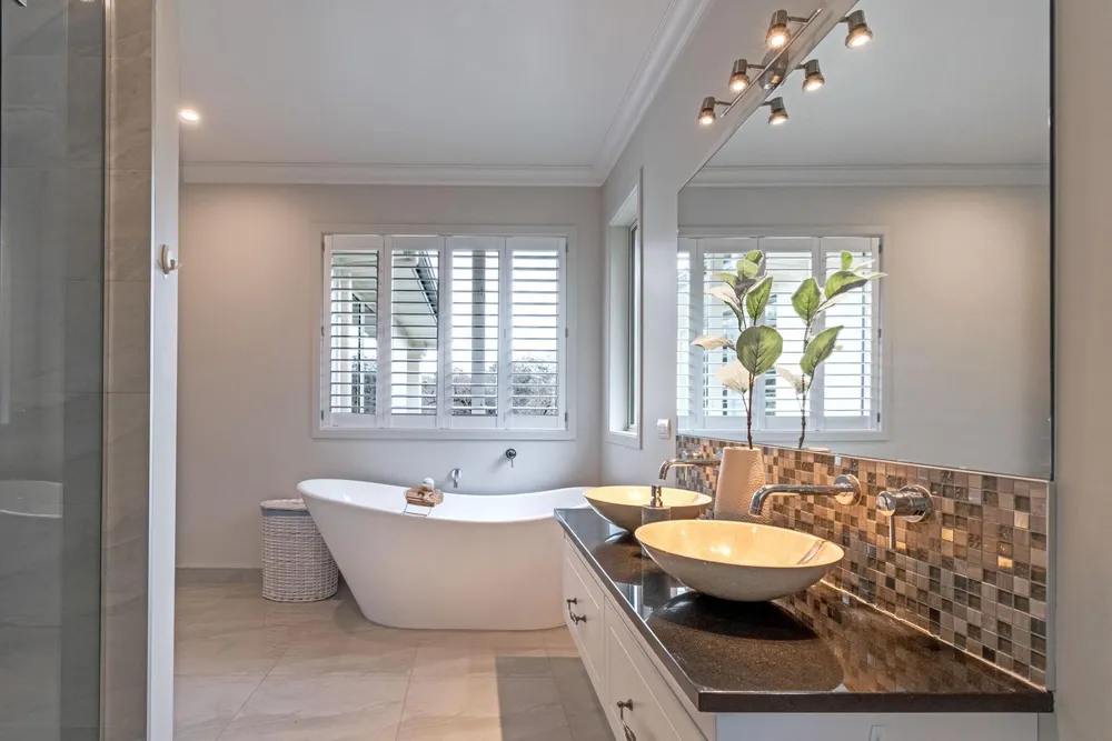 Photos of 18 Wharua Road