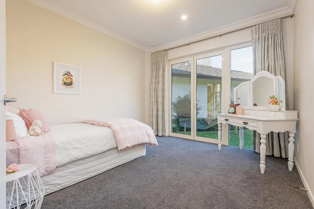 Photos of 18 Wharua Road