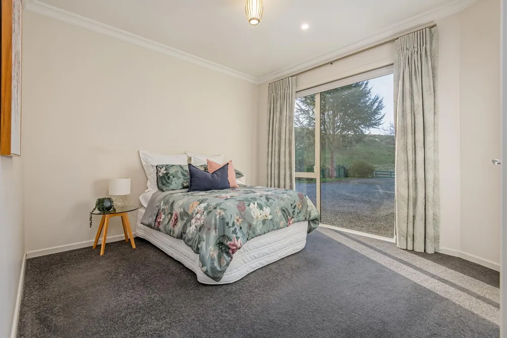 Photos of 18 Wharua Road