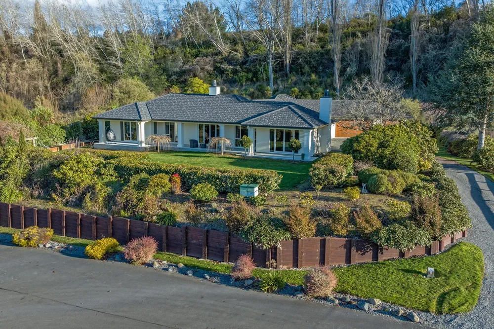 Photos of 18 Wharua Road