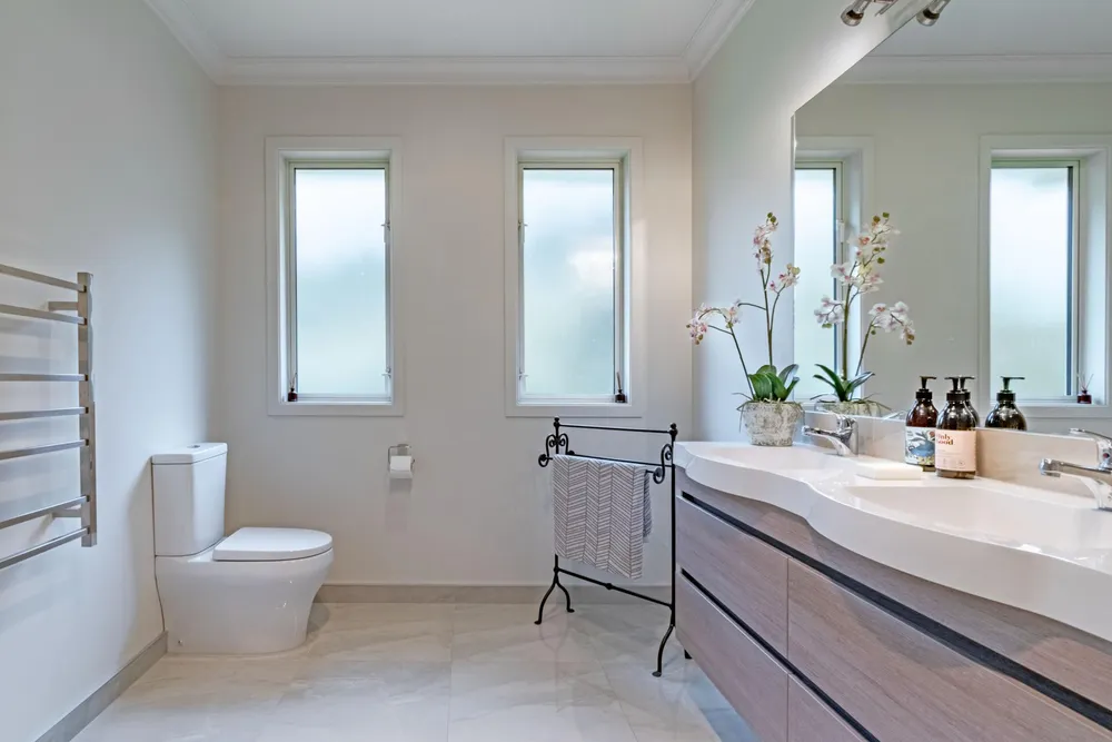 Photos of 18 Wharua Road