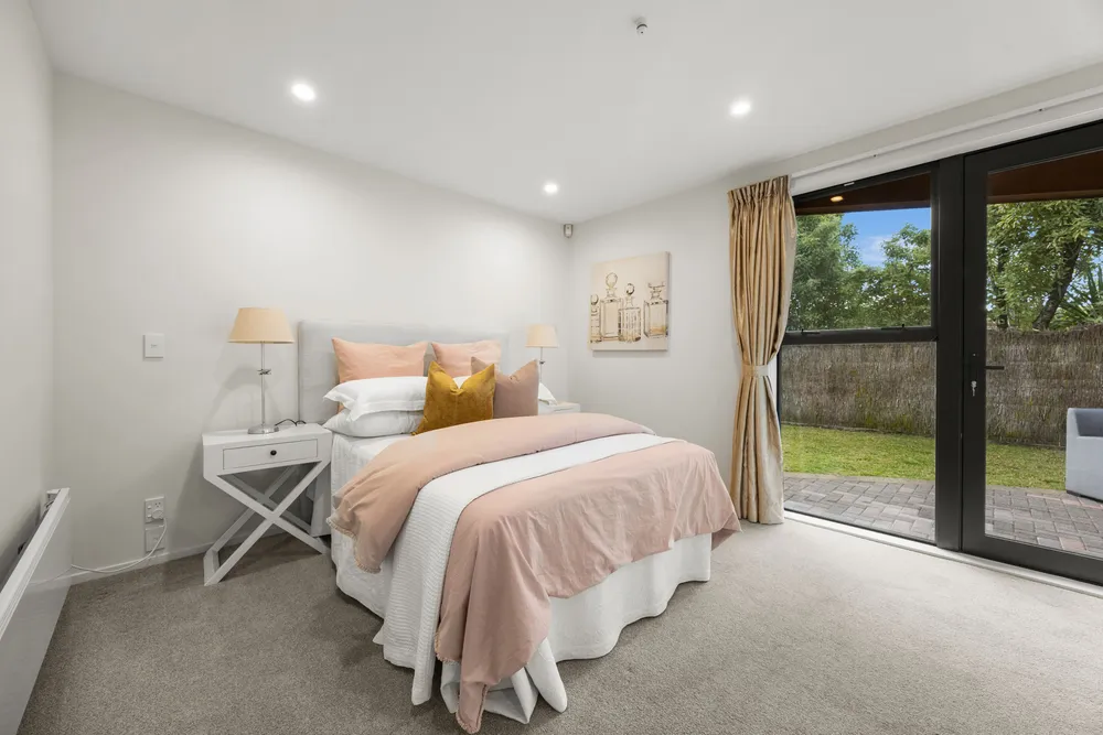 Photos of 74 Allum Street