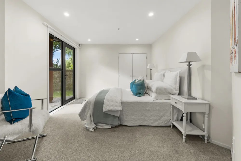 Photos of 74 Allum Street