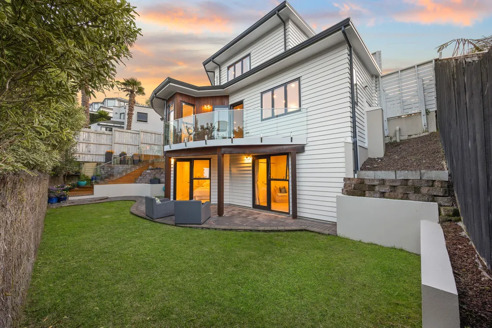 Photos of 74 Allum Street