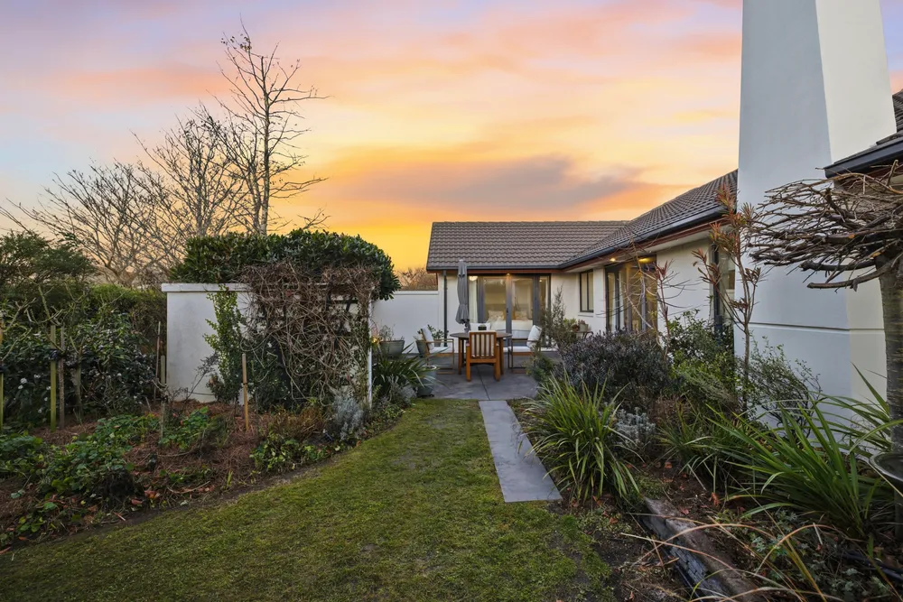 Photos of 1 Caroline Way