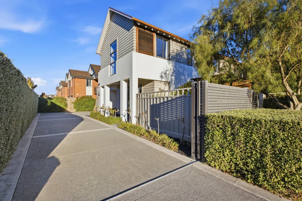 Photos of 1 Caroline Way