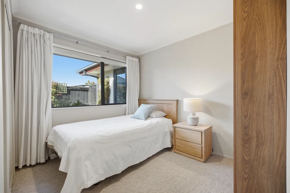 Photos of 1 Caroline Way