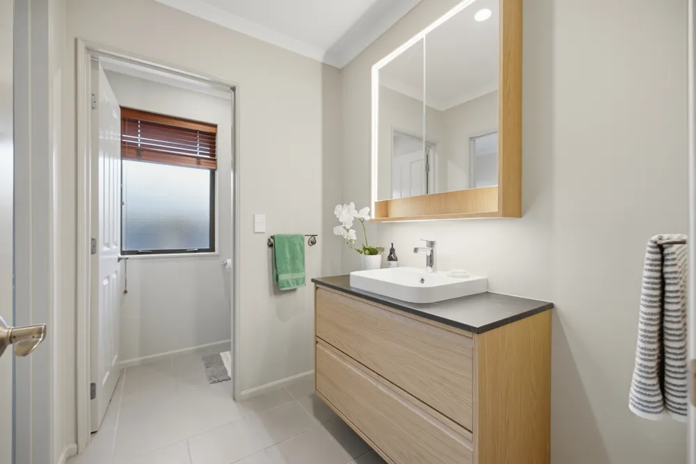 Photos of 1 Caroline Way