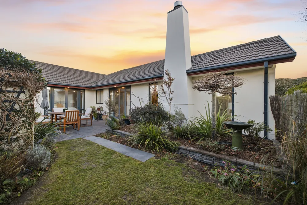Photos of 1 Caroline Way