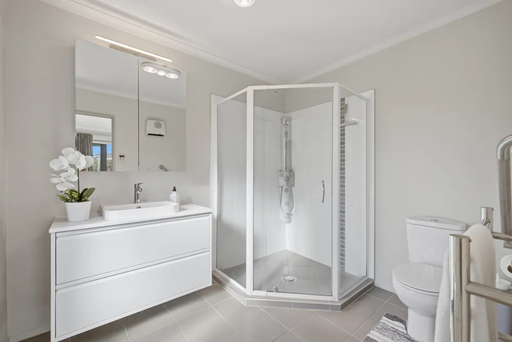 Photos of 1 Caroline Way
