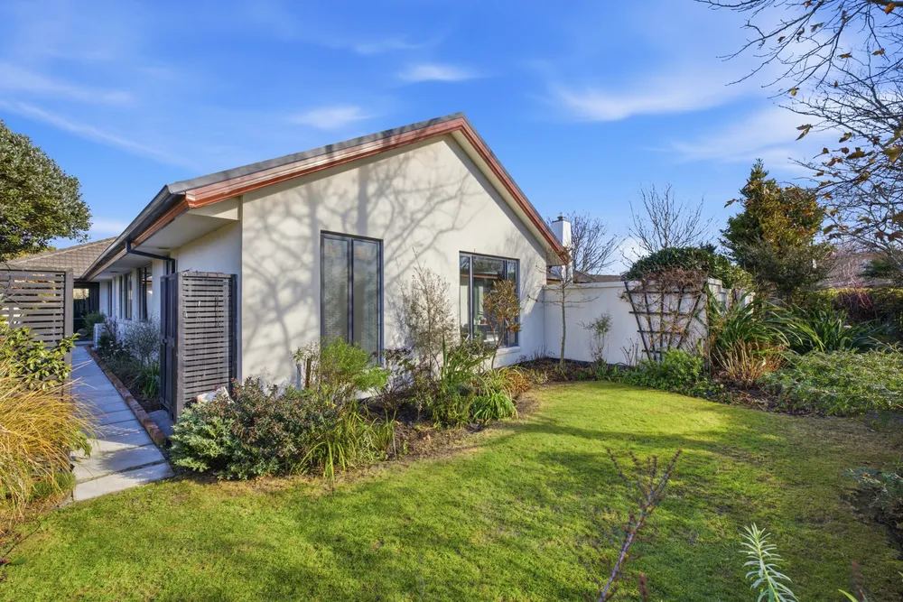 Photos of 1 Caroline Way