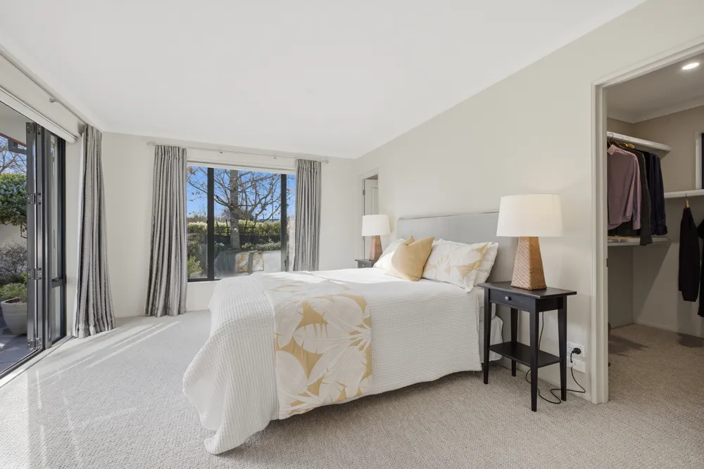 Photos of 1 Caroline Way