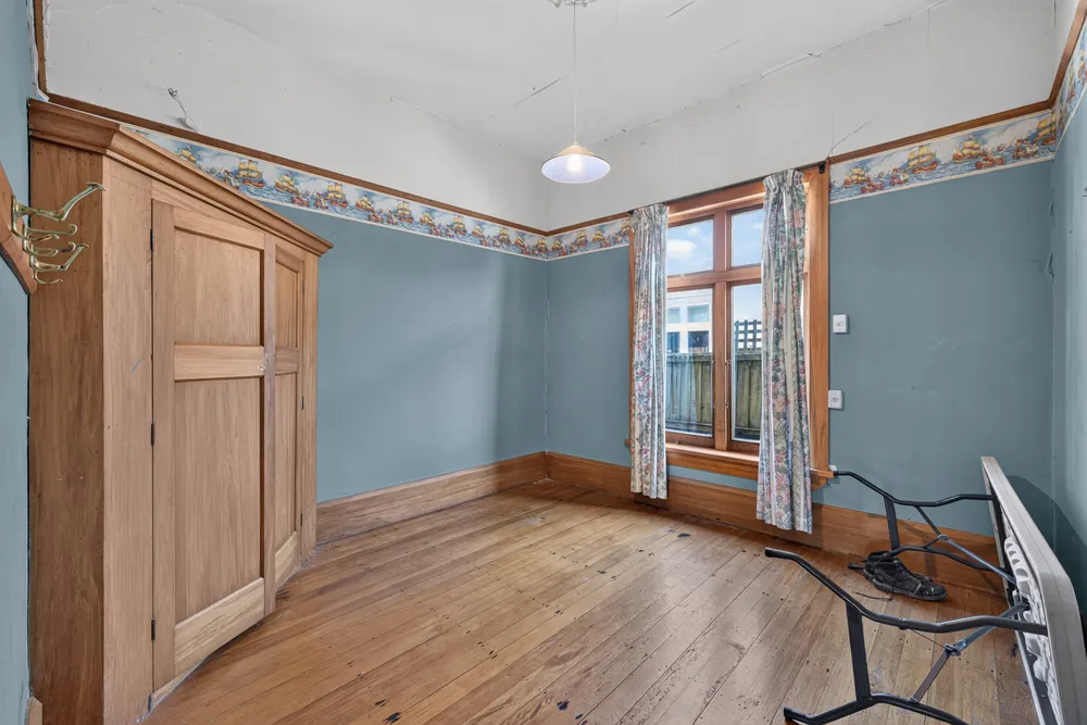 Photos of 54 Warrington Street