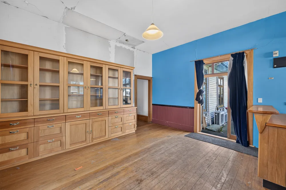 Photos of 54 Warrington Street