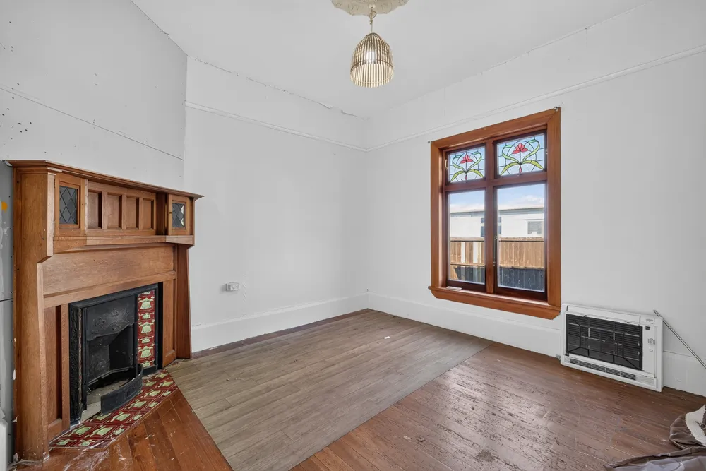 Photos of 54 Warrington Street