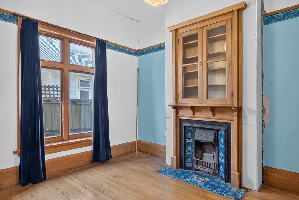 Photos of 54 Warrington Street