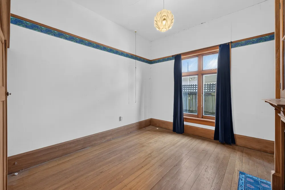 Photos of 54 Warrington Street